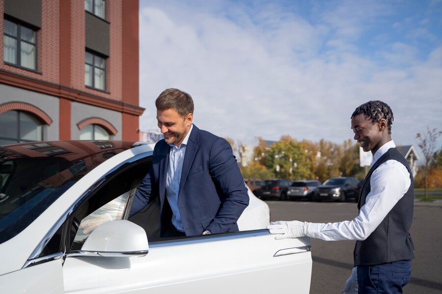 foodie scene with chauffeurs
