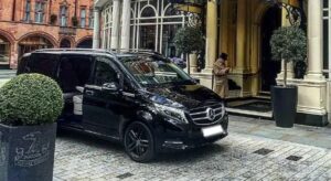 Book your corporate car hire in Melbourne today and enhance your business travel experience!