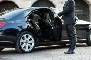 What Are the Benefits of Hiring Chauffeur Cars Over Traditional Taxis