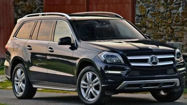Luxury chauffeur service SUV